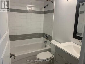 1 Massey Square in Toronto, ON - Building Photo - Building Photo