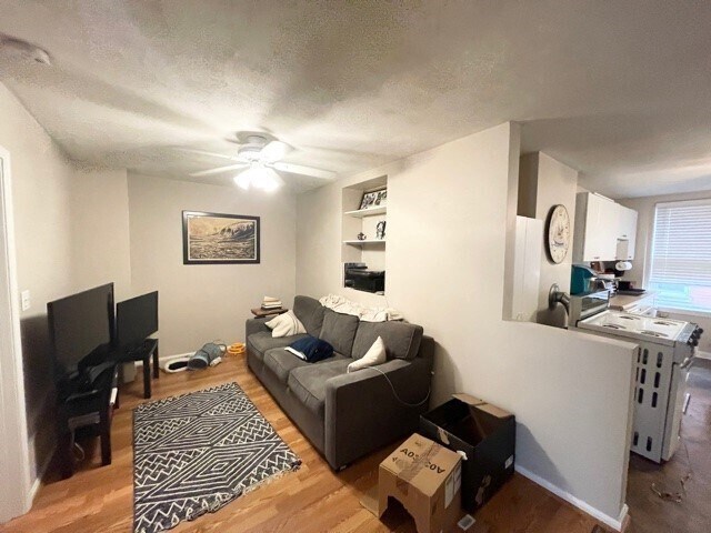 2 Baldwin Pl in Boston, MA - Building Photo