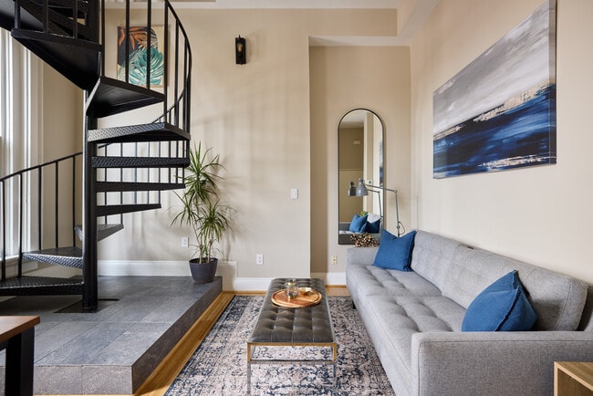 440 Hopkins St, Unit #2 in Cincinnati, OH - Building Photo - Building Photo