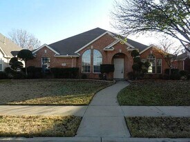 722 Rolling Hills Dr in Allen, TX - Building Photo