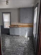 1023 Washington Ave, Unit 1 in Kalamazoo, MI - Foto de edificio - Building Photo