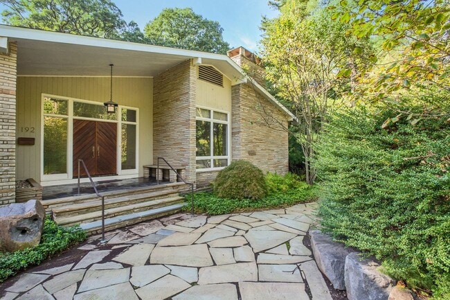 property at 192 Stonehurst Dr