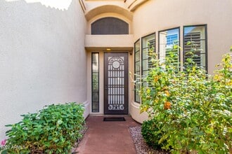 8117 E Cortez Dr in Scottsdale, AZ - Foto de edificio - Building Photo