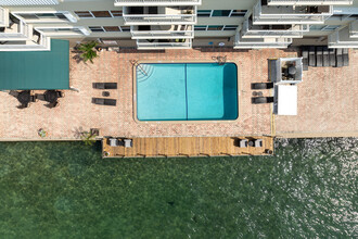 The Waters Edge in Pompano Beach, FL - Building Photo - Building Photo