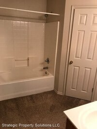 1231 Kingston Rd photo'