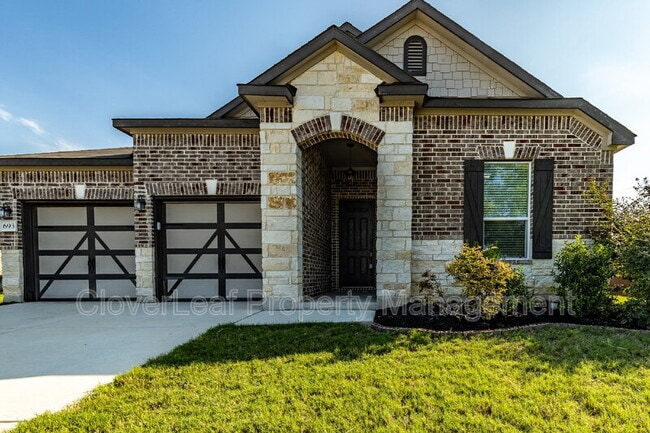 693 Pond Springs in New Braunfels, TX - Building Photo - Building Photo