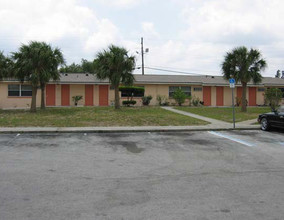 Briarstone Apartments in Melbourne, FL - Building Photo - Building Photo