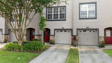 2412 Middleton Grove Dr in Brandon, FL - Building Photo - Building Photo