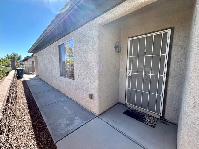 6167 Saddle Horse Ave in Las Vegas, NV - Building Photo - Building Photo