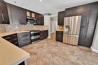 8949 NW 45th Ct in Coral Springs, FL - Building Photo - Building Photo