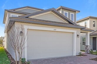 2420 Gold Dust Dr in Minneola, FL - Building Photo - Building Photo