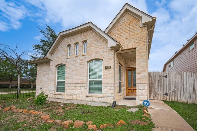 7407 Golden Star Dr in Houston, TX - Building Photo - Building Photo