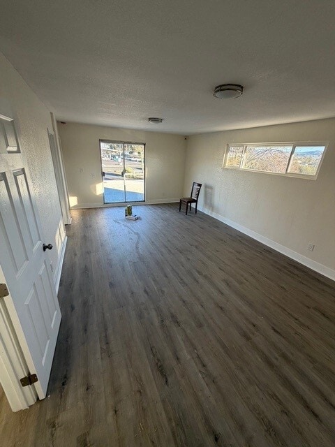 2150 S San Jacinto Ave in San Jacinto, CA - Building Photo - Building Photo