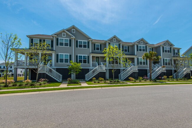 2268 Hamlin Sound Cir in Mount Pleasant, SC - Building Photo - Building Photo