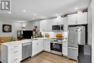 6610 Fourth Line Rd in Ottawa, ON - Building Photo - Building Photo