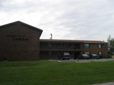 Stanview Gardens - 8 Units in Springfield, MO - Foto de edificio - Building Photo