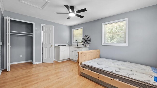 property at 804 Buford Hwy NE