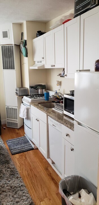 155 Endicott St, Unit 145-10 in Boston, MA - Foto de edificio