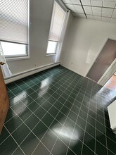 17 E 48th St in Bayonne, NJ - Building Photo - Building Photo