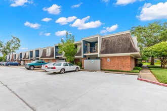 Mark Twain I in River Ridge, LA - Foto de edificio - Building Photo