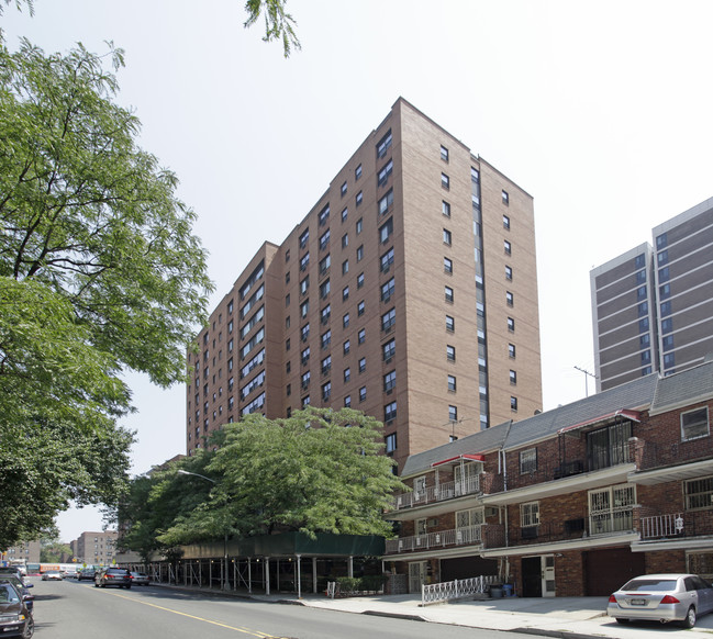 Scheuer House of Flushing in Flushing, NY - Foto de edificio - Building Photo