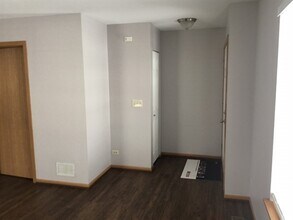 233 E Cobbler Ct in Round Lake Beach, IL - Building Photo - Building Photo