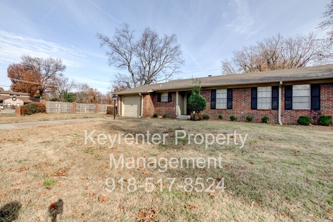 6105 S Troost Ave in Tulsa, OK - Building Photo - Building Photo