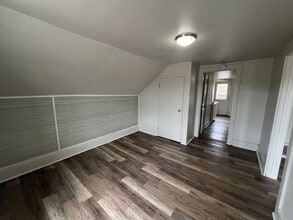 1305 Merrill Ave in Wausau, WI - Building Photo - Building Photo