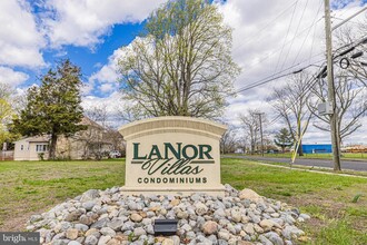 39 Toni Lynn Ct in Hammonton, NJ - Foto de edificio - Building Photo