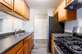 Mapleridge Apartments in Ann Arbor, MI - Building Photo - Interior Photo