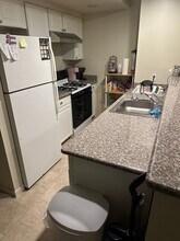 1927 Fox Wy in Pittsburgh, PA - Building Photo - Building Photo