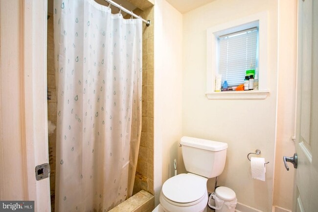 1431 Lombard St in Philadelphia, PA - Building Photo - Building Photo