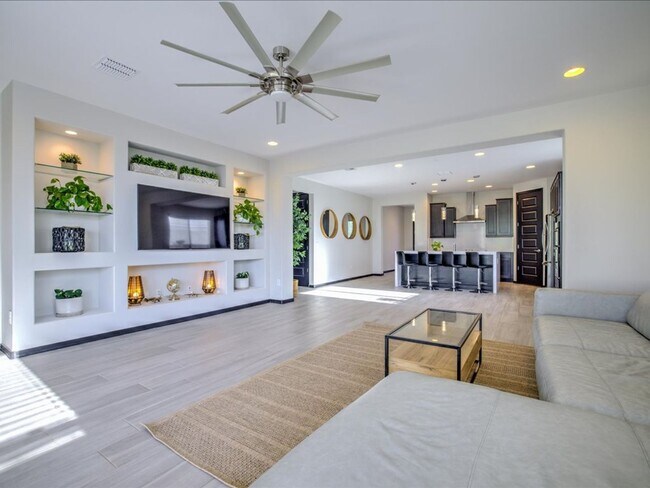 property at 5162 W Toronto Highlands Ln