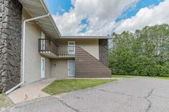 2806 Jelinek Ave in Schofield, WI - Building Photo - Building Photo