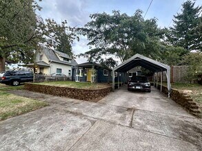 1150 SE 87th Ave in Portland, OR - Building Photo - Building Photo