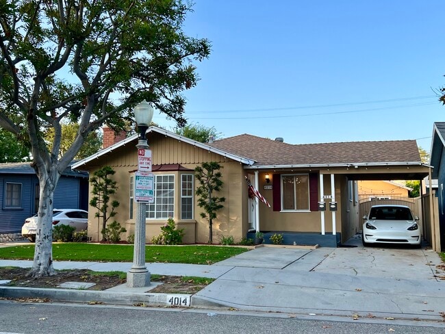 4014 Higuera St, Unit Rear House in Culver City, CA - Foto de edificio - Building Photo
