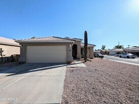7059 W Gardenia Ave, Unit 558 in Glendale, AZ - Building Photo