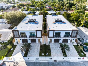 1121 NE 17th Ave in Fort Lauderdale, FL - Building Photo - Building Photo
