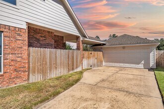 17426 Memorial Blossom Dr in Spring, TX - Building Photo - Building Photo