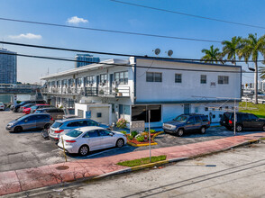 Pierre On the Bay in Miami Beach, FL - Building Photo - Primary Photo