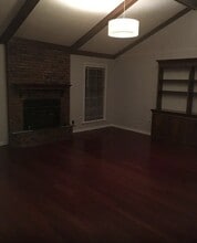 1727 Tanglewood Ct in Jackson, MS - Building Photo - Building Photo