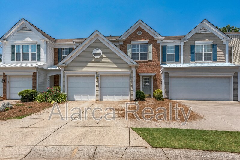 10235 Kendra Ct in Charlotte, NC - Building Photo