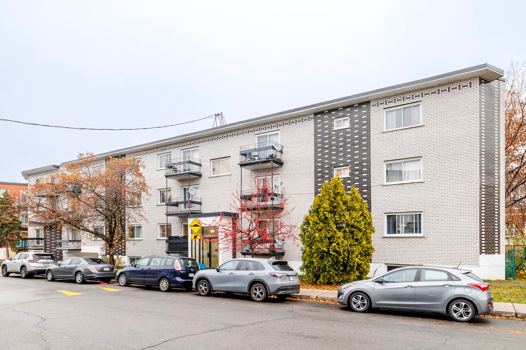 5345 Connaught Av in Montréal, QC - Building Photo