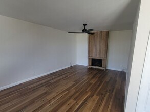 23065 Vía Pimiento in Mission Viejo, CA - Building Photo - Building Photo