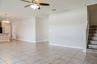 11184 Leland Groves Dr in Riverview, FL - Building Photo - Building Photo