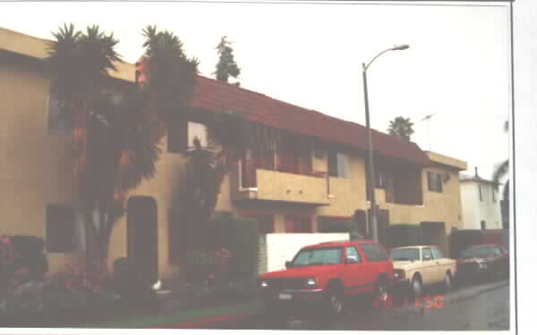 6500 Romaine in Los Angeles, CA - Building Photo - Building Photo