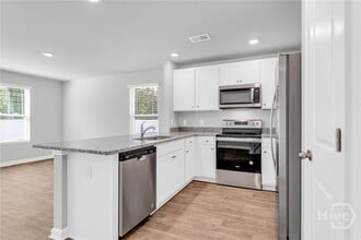 149 Coneflower Rd in Bloomingdale, GA - Building Photo - Building Photo