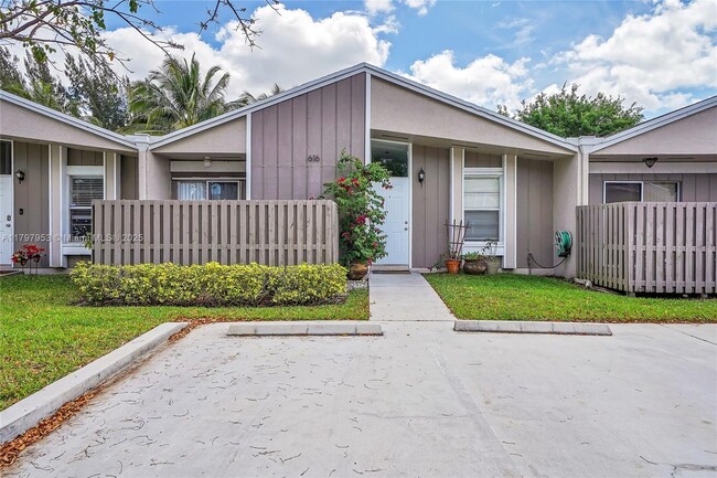 property at 616 Woodgate Cir
