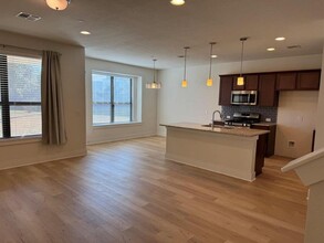12113 Maypole Bnd in Austin, TX - Building Photo - Building Photo