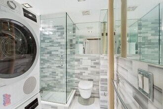 West 14th Street, Unit 01B in New York, NY - Foto de edificio - Building Photo